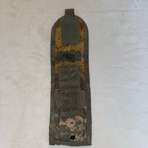 US Military Surplus MOLLE II M-4 Double Magazine Pouch Multicam Front Drain Hole - Picture 2 of 4